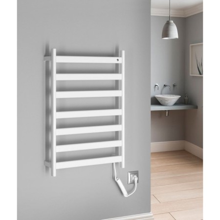 Sapho ELIAS Elektryczna suszarka na ręczniki 490x730x110mm 105W biały mat EB540