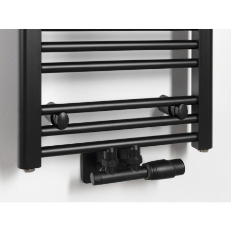 Bruckner ALBRECHT grzejnik 400x1570 mm podłączenie środkowe czarny mat 600.113.6